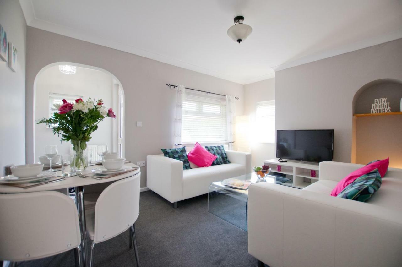 Grove Cottage Basingstoke Luaran gambar