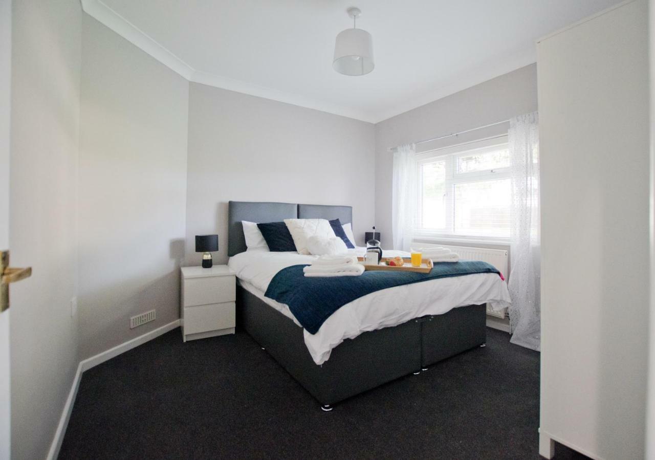 Grove Cottage Basingstoke Luaran gambar